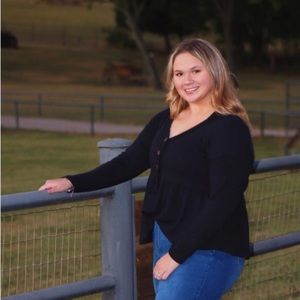 Meet your Posher, Camrie